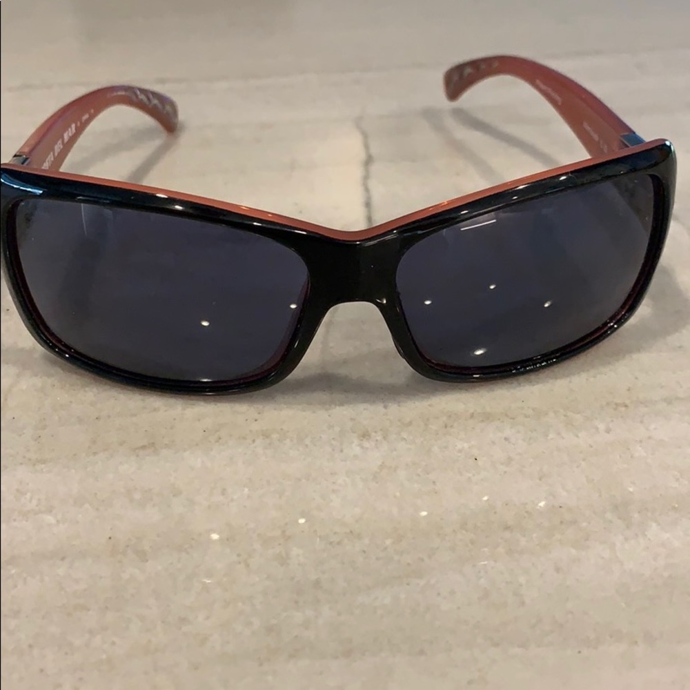 Costa Del Mar islamorada ladies sunglasses.